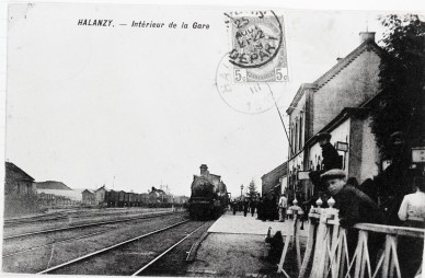 Halanzy-int dr + train.jpg